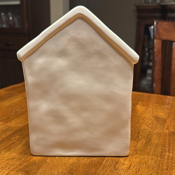 Rae Dunn Ceramic Birdhouse with 'Brave' Inscription - Picture 3 of 5